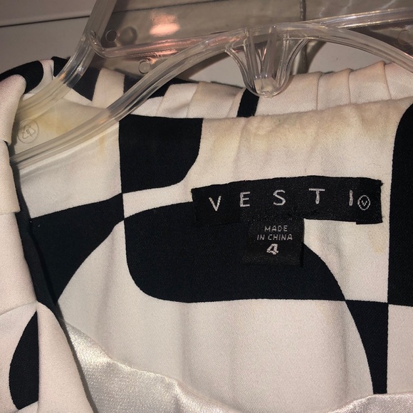 Vesti 2pc skirt/jacket combo - Picture 5 of 8